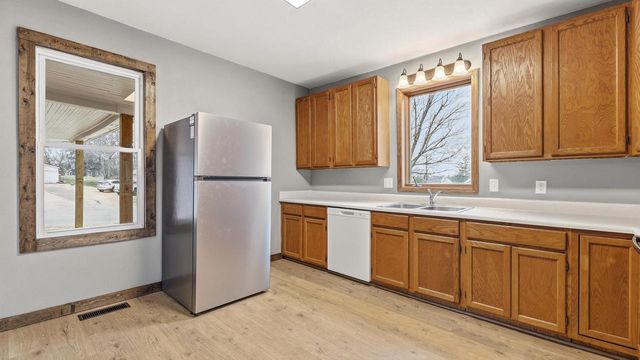 480 W Cedar Street, Platteville, WI 53808