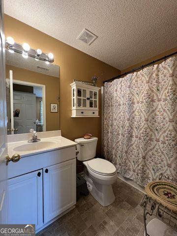 1711 Summerwoods Lane, Griffin, GA 30224