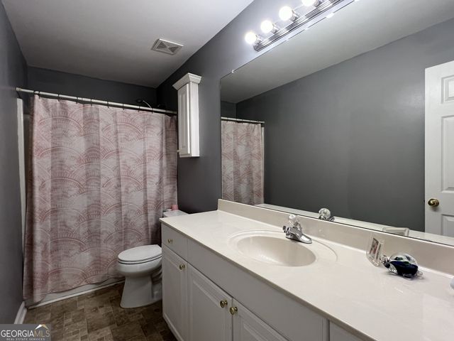 1711 Summerwoods Lane, Griffin, GA 30224
