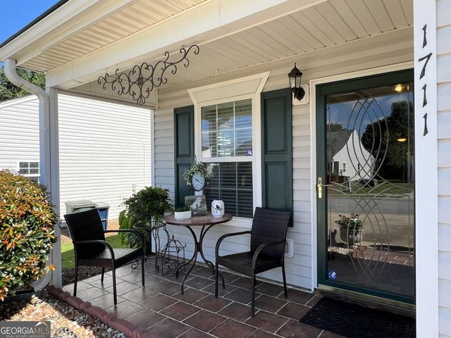 1711 Summerwoods Lane, Griffin, GA 30224