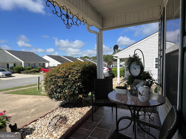 1711 Summerwoods Lane, Griffin, GA 30224
