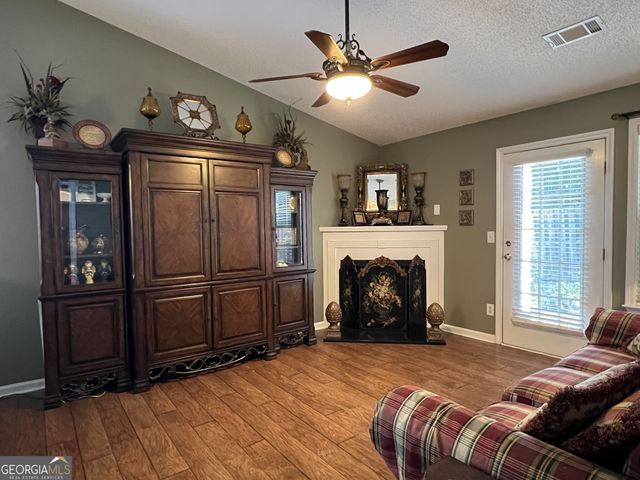 1711 Summerwoods Lane, Griffin, GA 30224