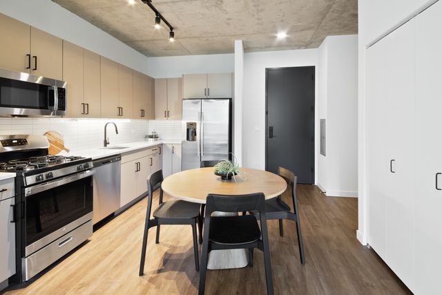 411 W Chicago Avenue C514, Chicago, IL 60654