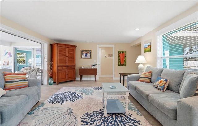 204 84TH STREET, Holmes Beach, FL 34217