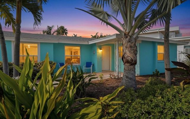 204 84TH STREET, Holmes Beach, FL 34217