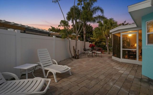 204 84TH STREET, Holmes Beach, FL 34217