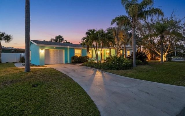 204 84TH STREET, Holmes Beach, FL 34217