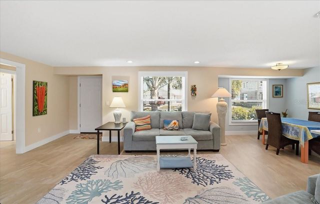 204 84TH STREET, Holmes Beach, FL 34217