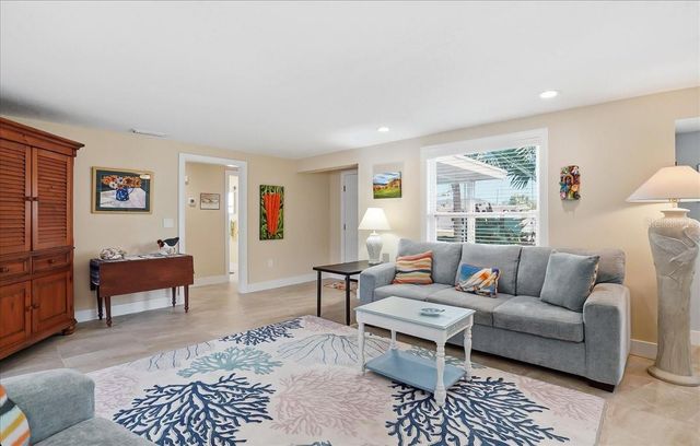 204 84TH STREET, Holmes Beach, FL 34217