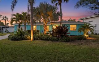 204 84TH STREET, Holmes Beach, FL 34217