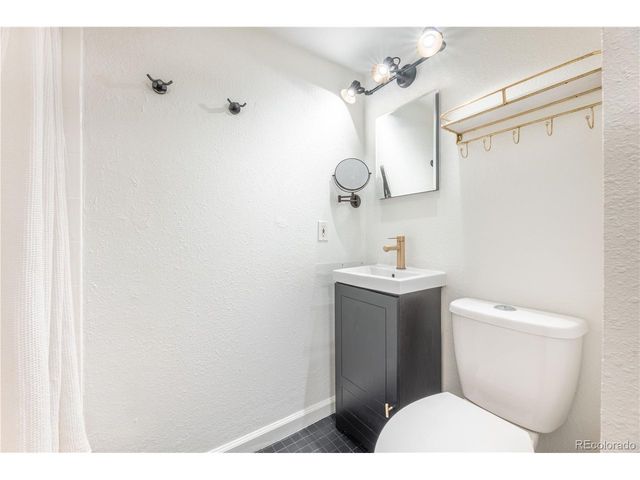 2480 W Caithness Pl 2, Denver, CO 80211