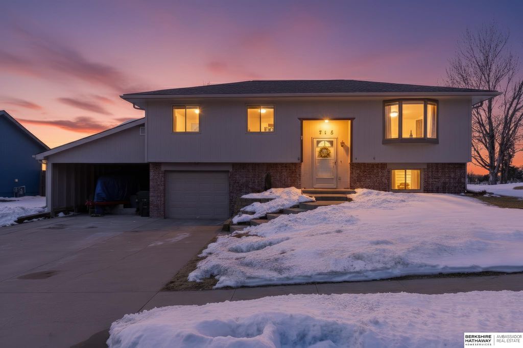 715 N 3rd Street, Blair, NE 68008