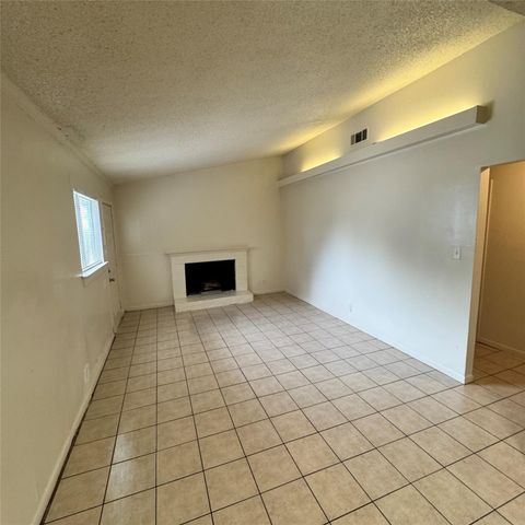 1626 Royal Hill DR B, Austin, TX 78741
