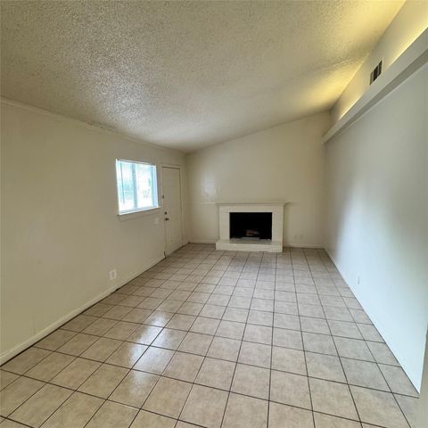 1626 Royal Hill DR B, Austin, TX 78741