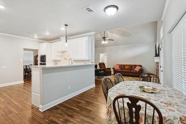 109 Cruise Town Drive, Boyd, TX 76082