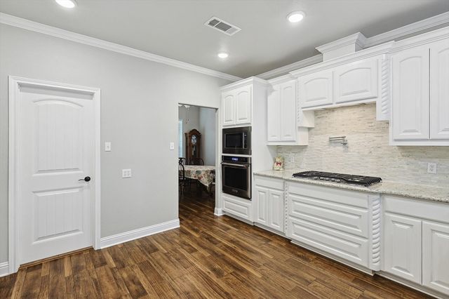 109 Cruise Town Drive, Boyd, TX 76082