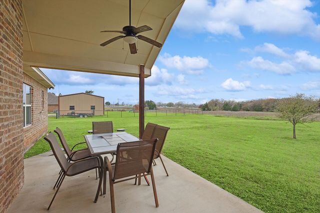 109 Cruise Town Drive, Boyd, TX 76082