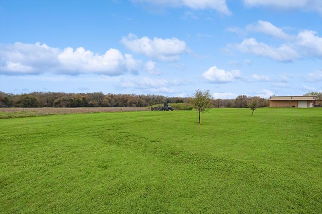 109 Cruise Town Drive, Boyd, TX 76082
