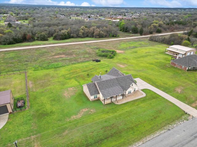 109 Cruise Town Drive, Boyd, TX 76082