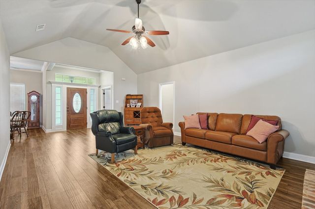109 Cruise Town Drive, Boyd, TX 76082