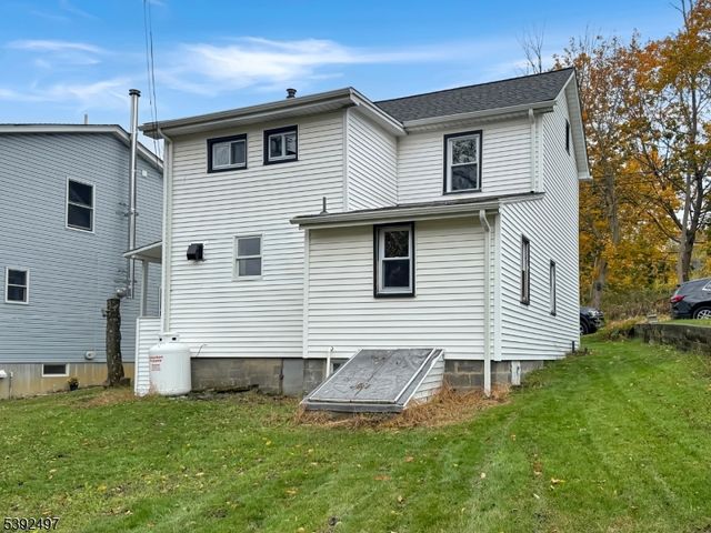 5 Orams Ln, Oxford Twp., NJ 07863