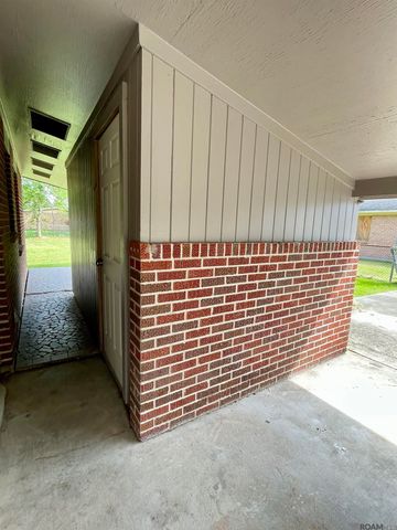 6641 Glen Oaks Dr, Baton Rouge, LA 70812