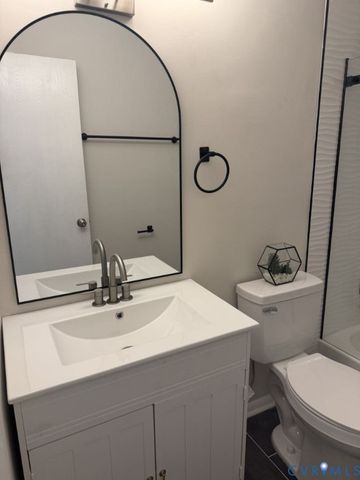 7281 Colts Neck Rd, Hanover, VA 23111