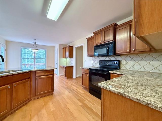 6205 Mulberry Park Drive, Braselton, GA 30517