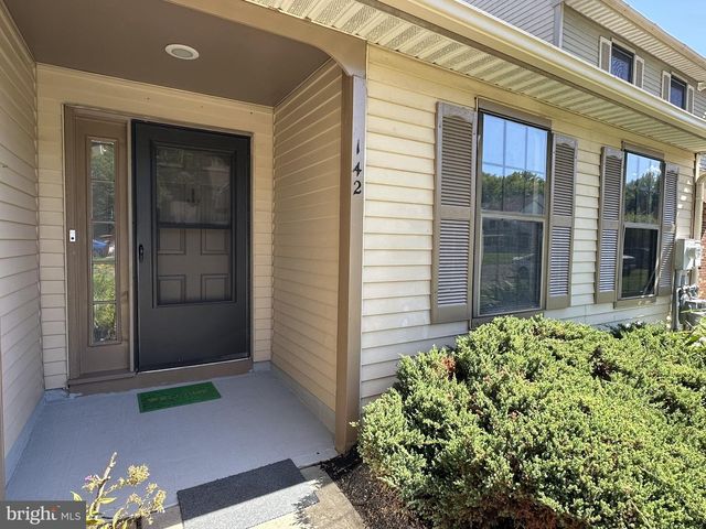142 TYNEMOUTH CT, Robbinsville, NJ 08691
