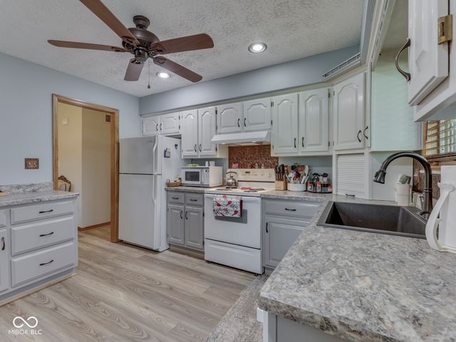 3260 E 150 S, Franklin, IN 46131