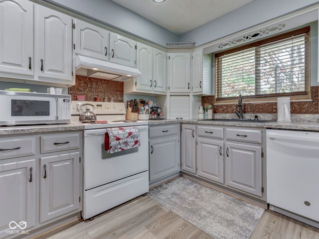 3260 E 150 S, Franklin, IN 46131