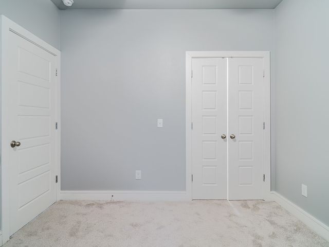 68 Elizabeth Drive, Bella Vista, AR 72715
