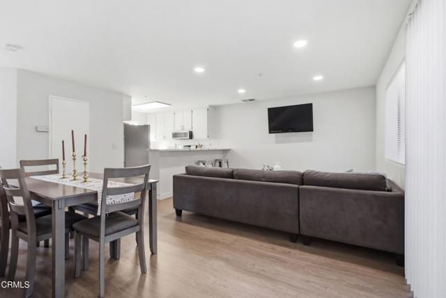 819 S B Street, Oxnard, CA 93030