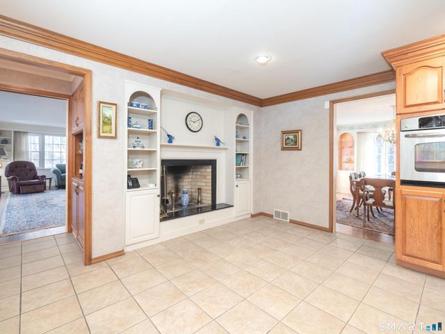 117 Crest Road, Middlebury, CT 06762