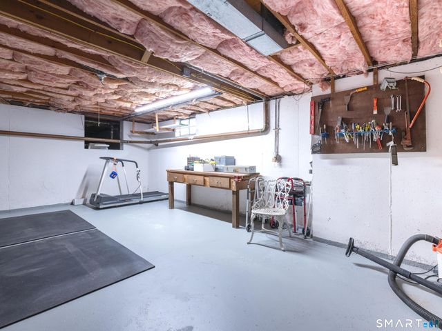 117 Crest Road, Middlebury, CT 06762