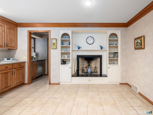 117 Crest Road, Middlebury, CT 06762