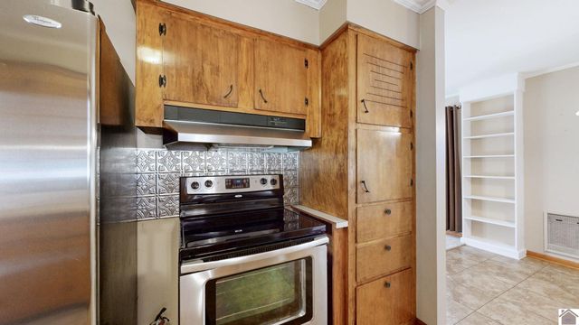 209 E 20th Street, Benton, KY 42025