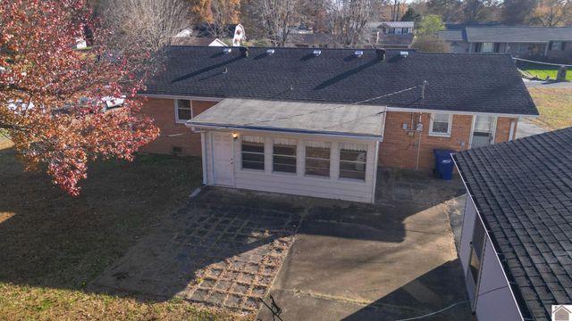 209 E 20th Street, Benton, KY 42025