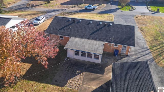 209 E 20th Street, Benton, KY 42025