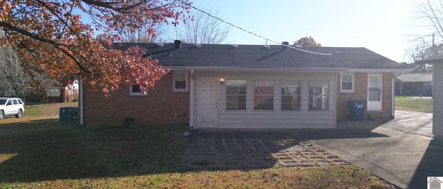 209 E 20th Street, Benton, KY 42025