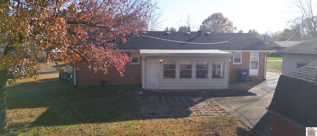 209 E 20th Street, Benton, KY 42025