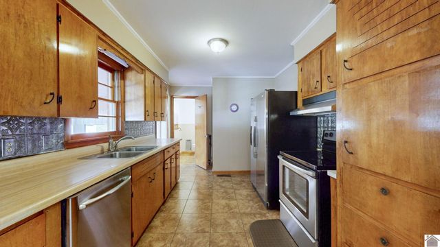 209 E 20th Street, Benton, KY 42025