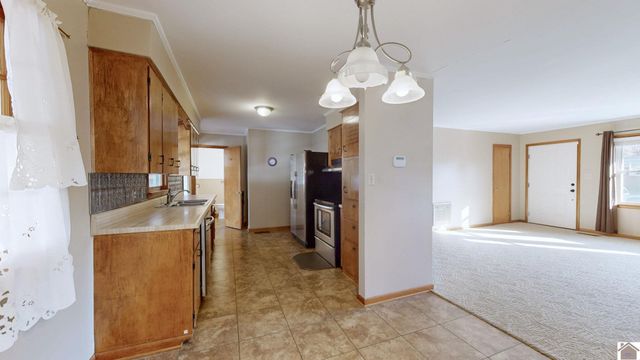 209 E 20th Street, Benton, KY 42025