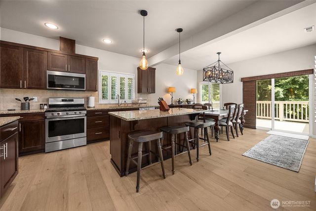 17905 8th Place W, Lynnwood, WA 98037