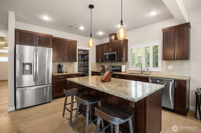 17905 8th Place W, Lynnwood, WA 98037