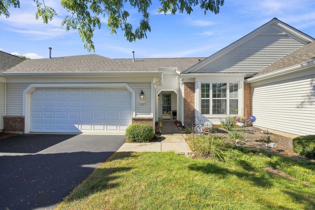 12857 Norfolk Drive, Huntley, IL 60142