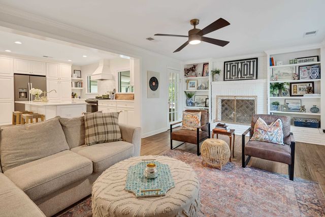 267 BARRY RD, Memphis, TN 38117