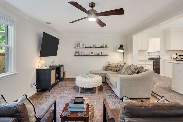 267 BARRY RD, Memphis, TN 38117
