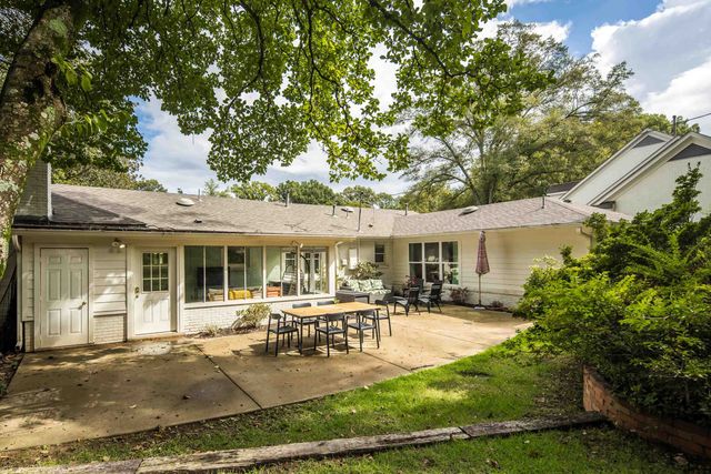 267 BARRY RD, Memphis, TN 38117