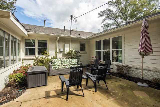 267 BARRY RD, Memphis, TN 38117